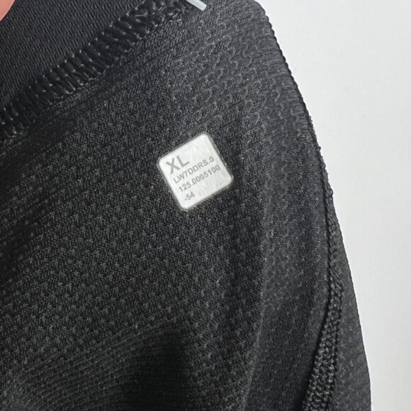 Lululemon NWT Fast and Free High-Rise Classic-Fit Split Short 3" Black - Picture 7 of 8